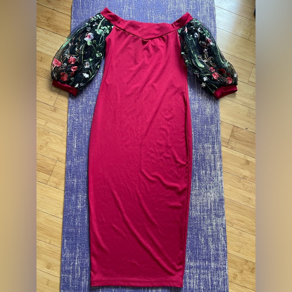 Off the shoulder puffy sleeve dress